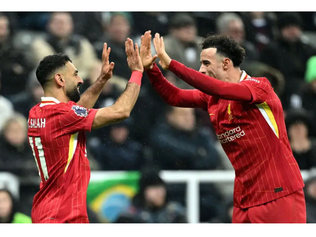 Berita Sepakbola Dunia Terbaru: Persaingan Makin Sengit